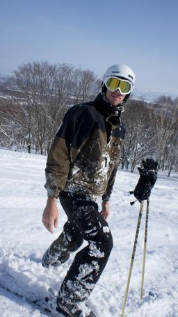 2011-02-09 Travel to Hirafu and skiing 13.jpg