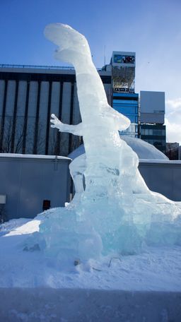 2011-02-11 Sapporo Snow Festival 03.jpg