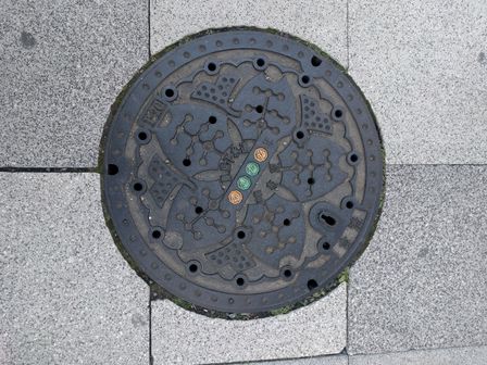 2018-02-04-Man-Holes-002.jpg