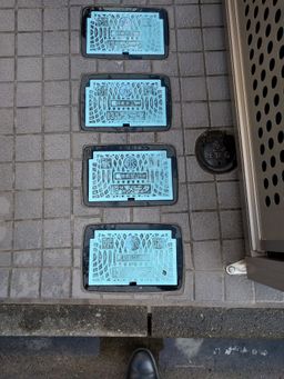 2018-02-06-Man-Holes-009.jpg